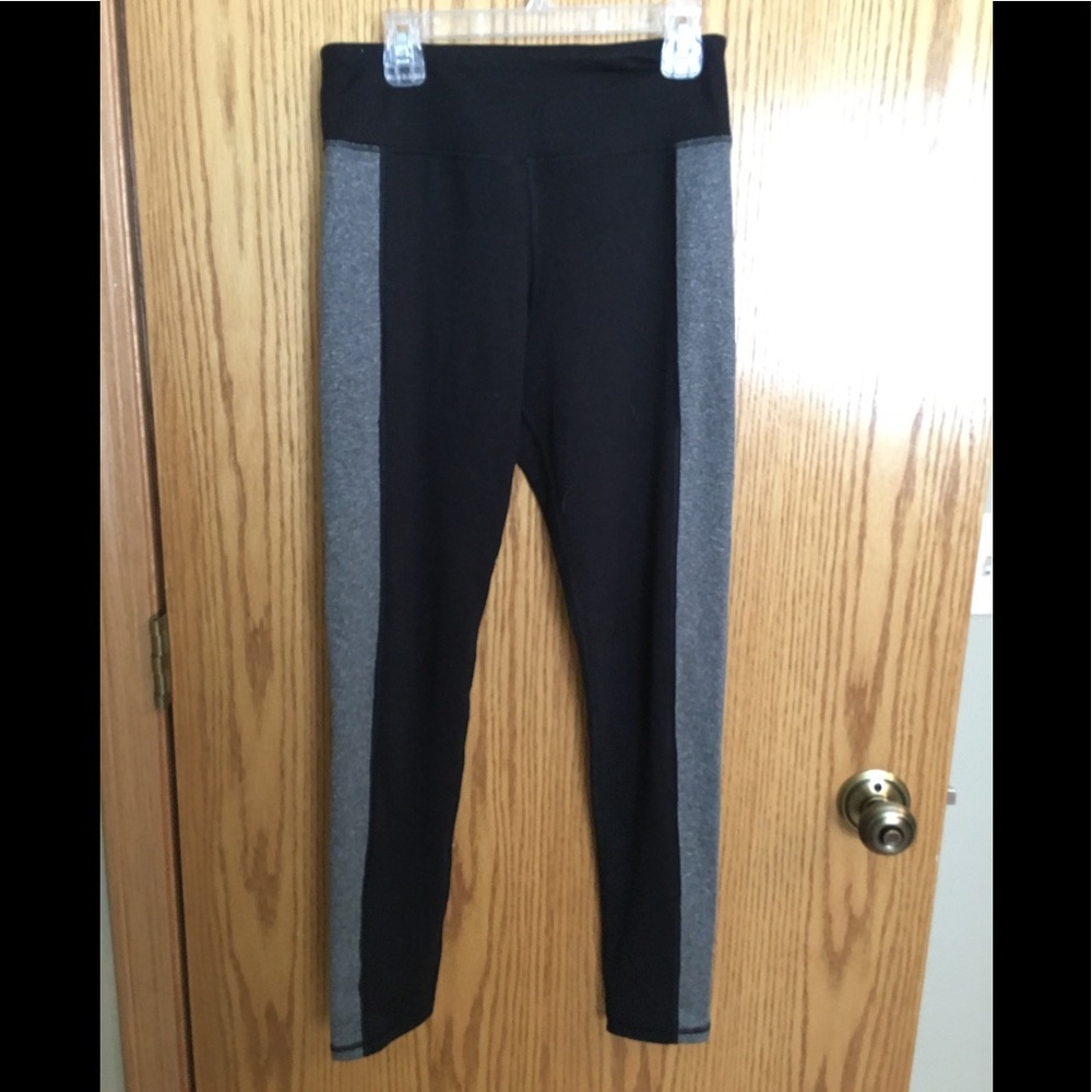 High-waisted gym leggings